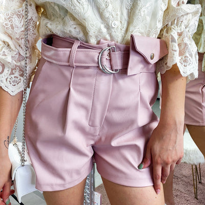 Short in ecopelle con marsupio