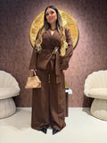 Completo giacca e pantalone con gioiello ￼