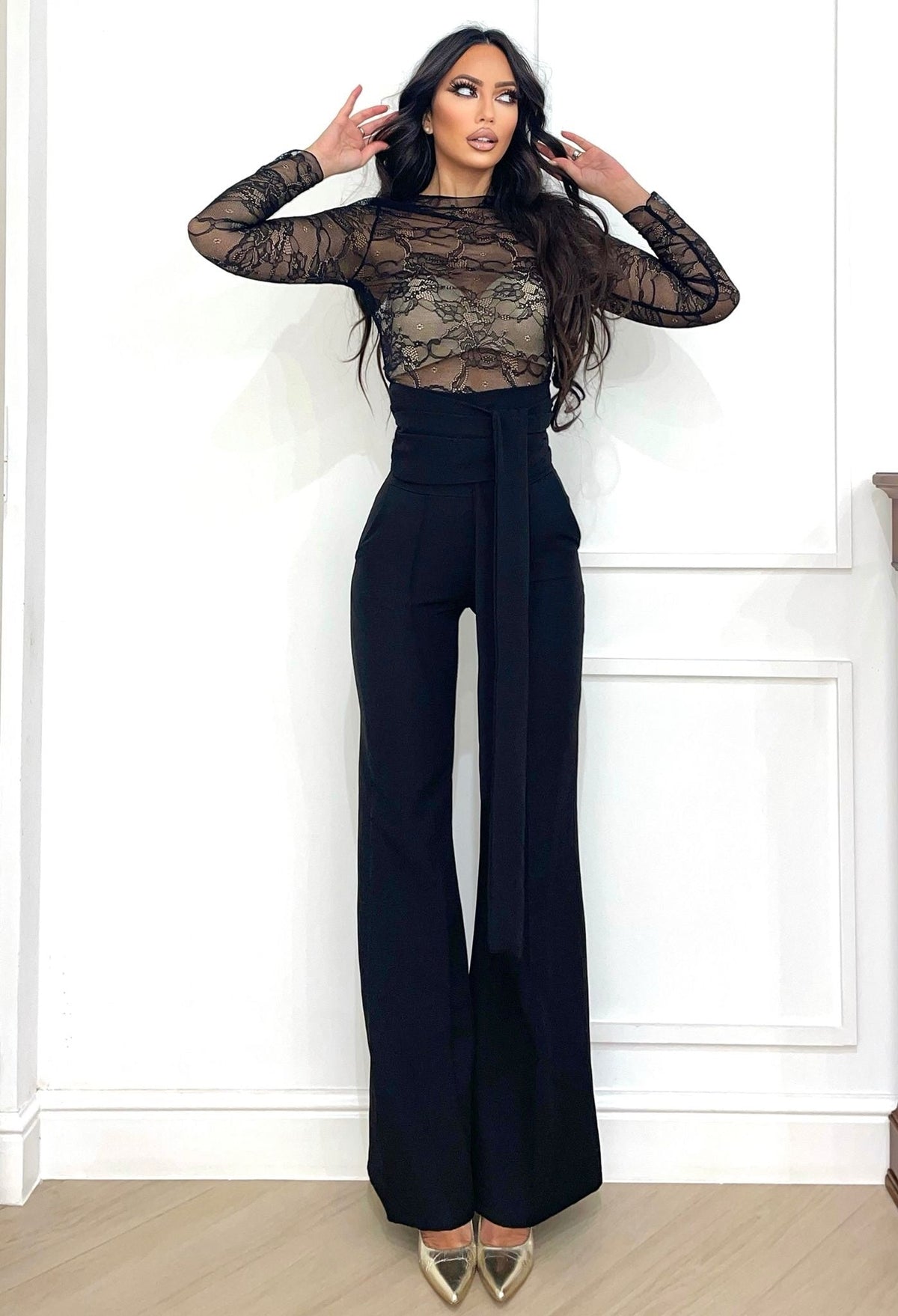 Maglia in pizzo nera