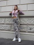 Cargo maxi con tasconi mimetico con rosa