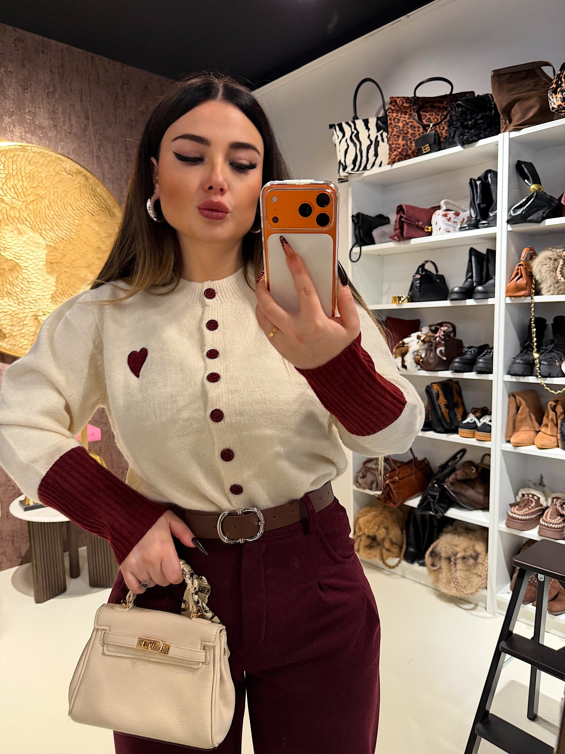 Maglioncino con cuore e dettagli bordeaux