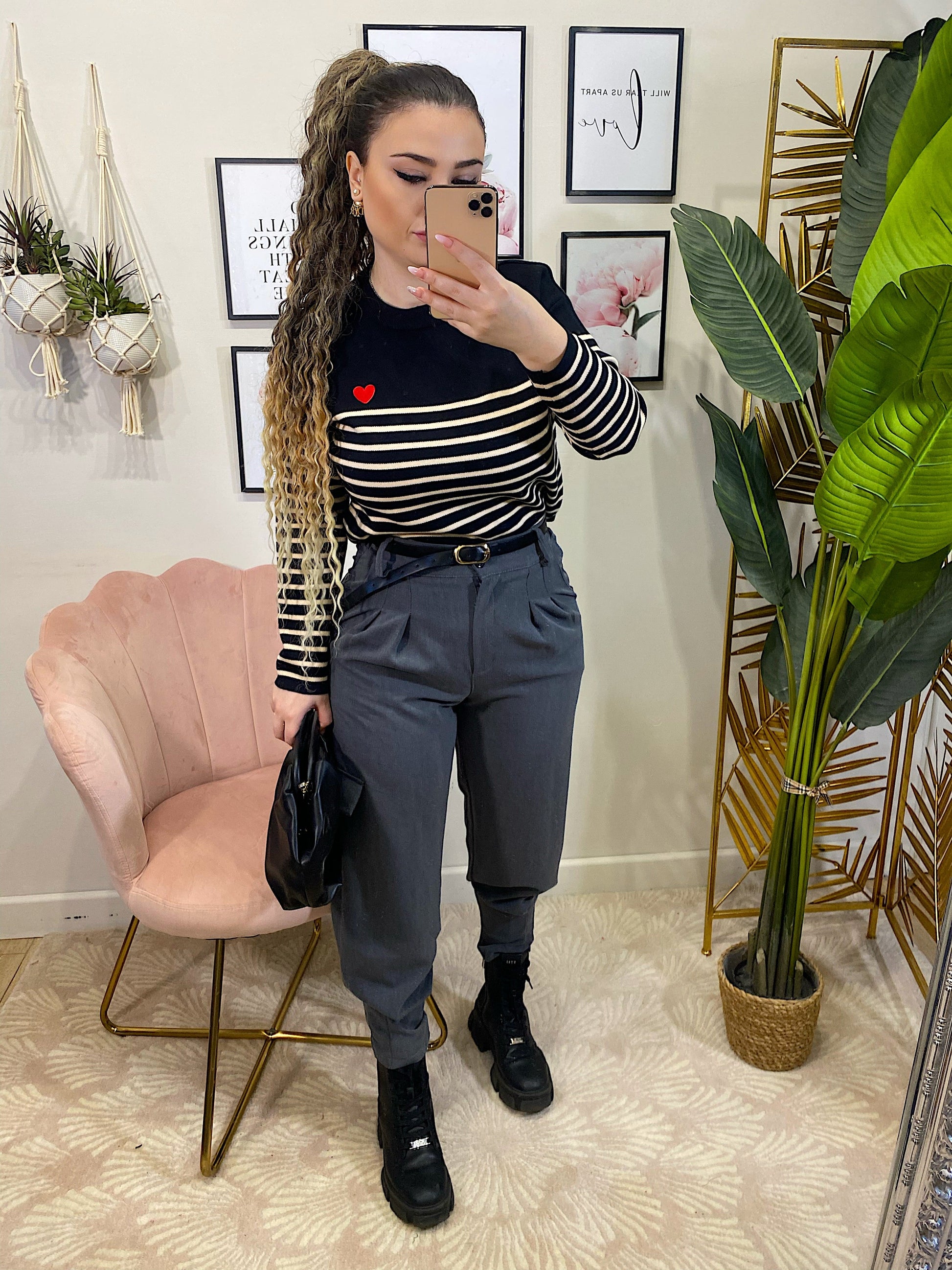 Pantalone grigio con polsino e cintura