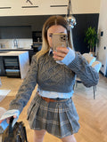 Maglione grigio più camicia celeste