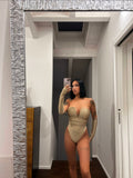 Body gold con scollo a V e manicotti