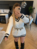 Maxi maglione bianco nero con scollo