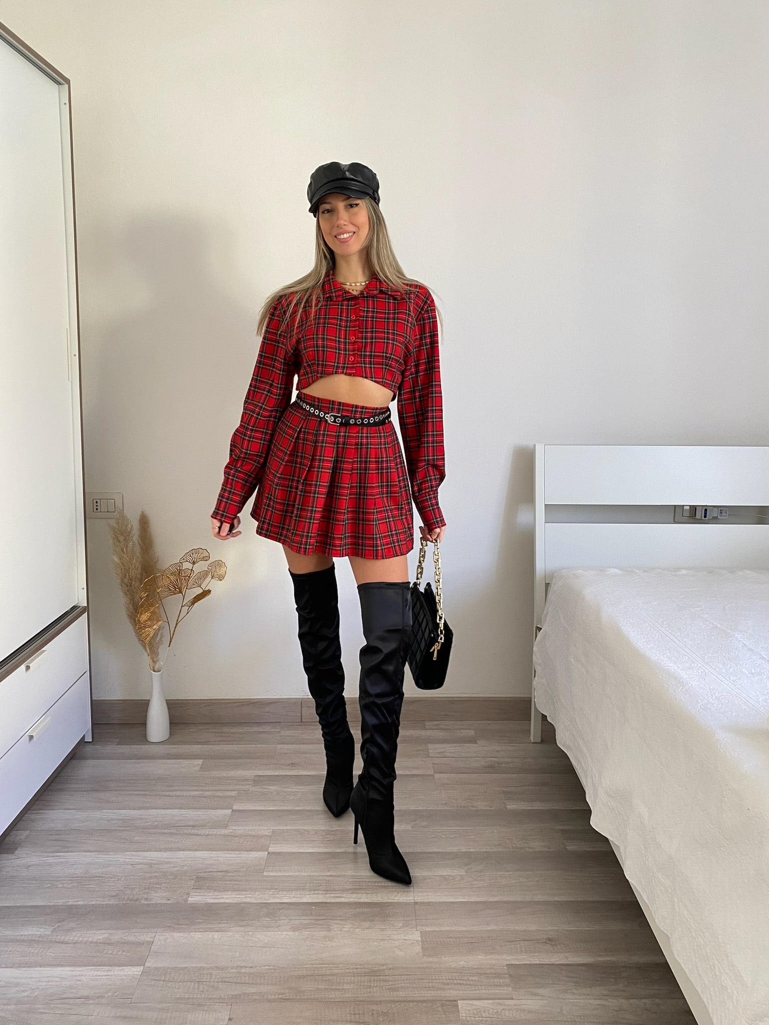 Completo camicia e gonna scozzese