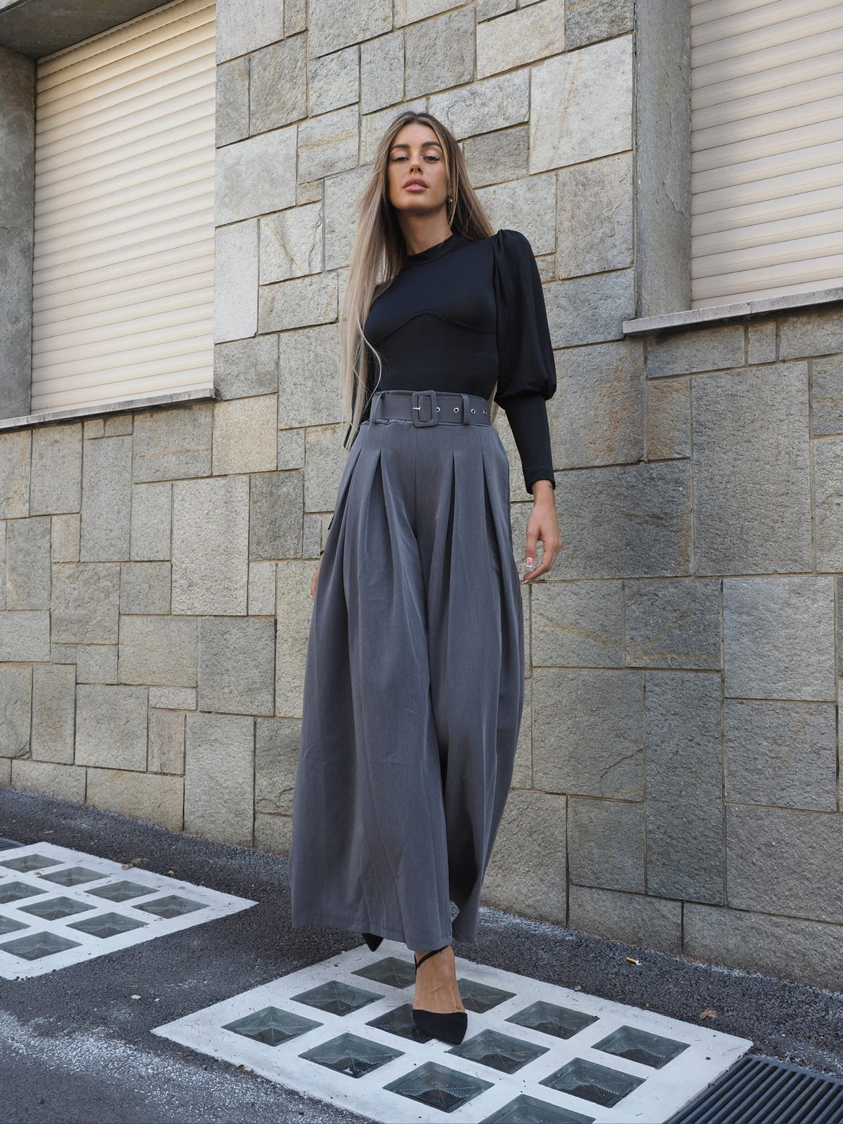 Pantalone a palazzo con cintura