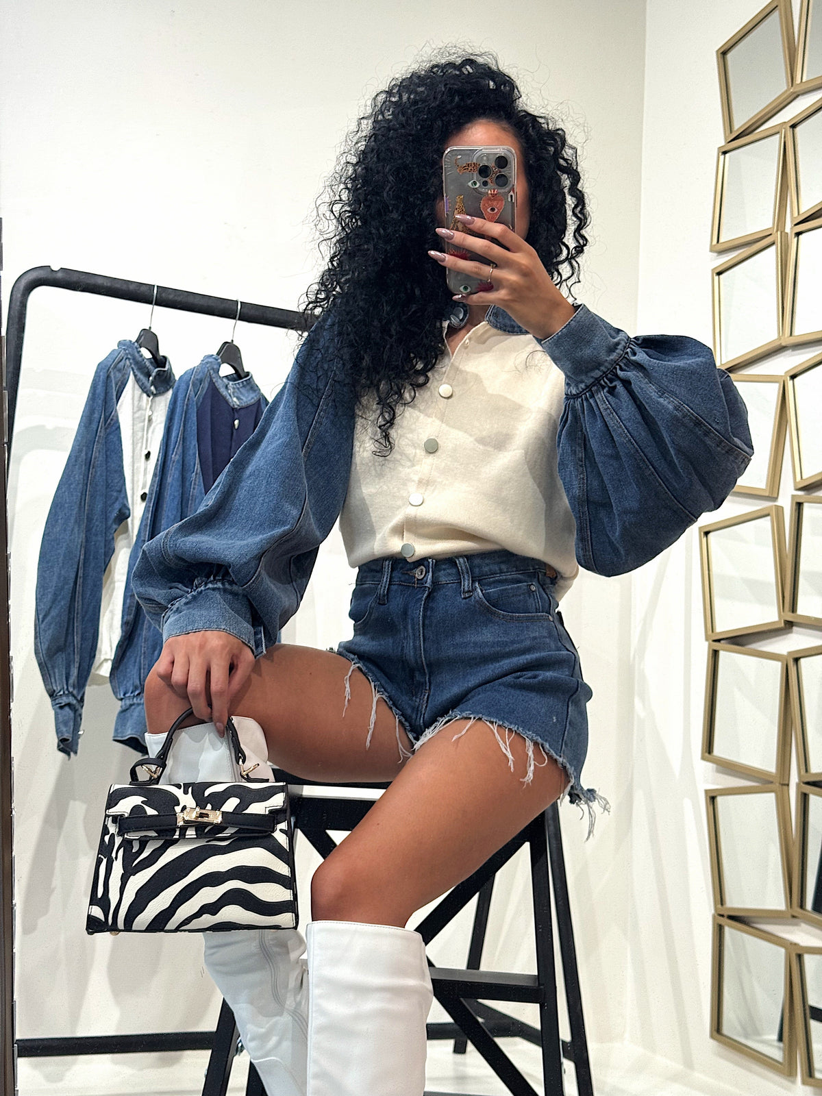 Maglioncino con dettaglio in denim