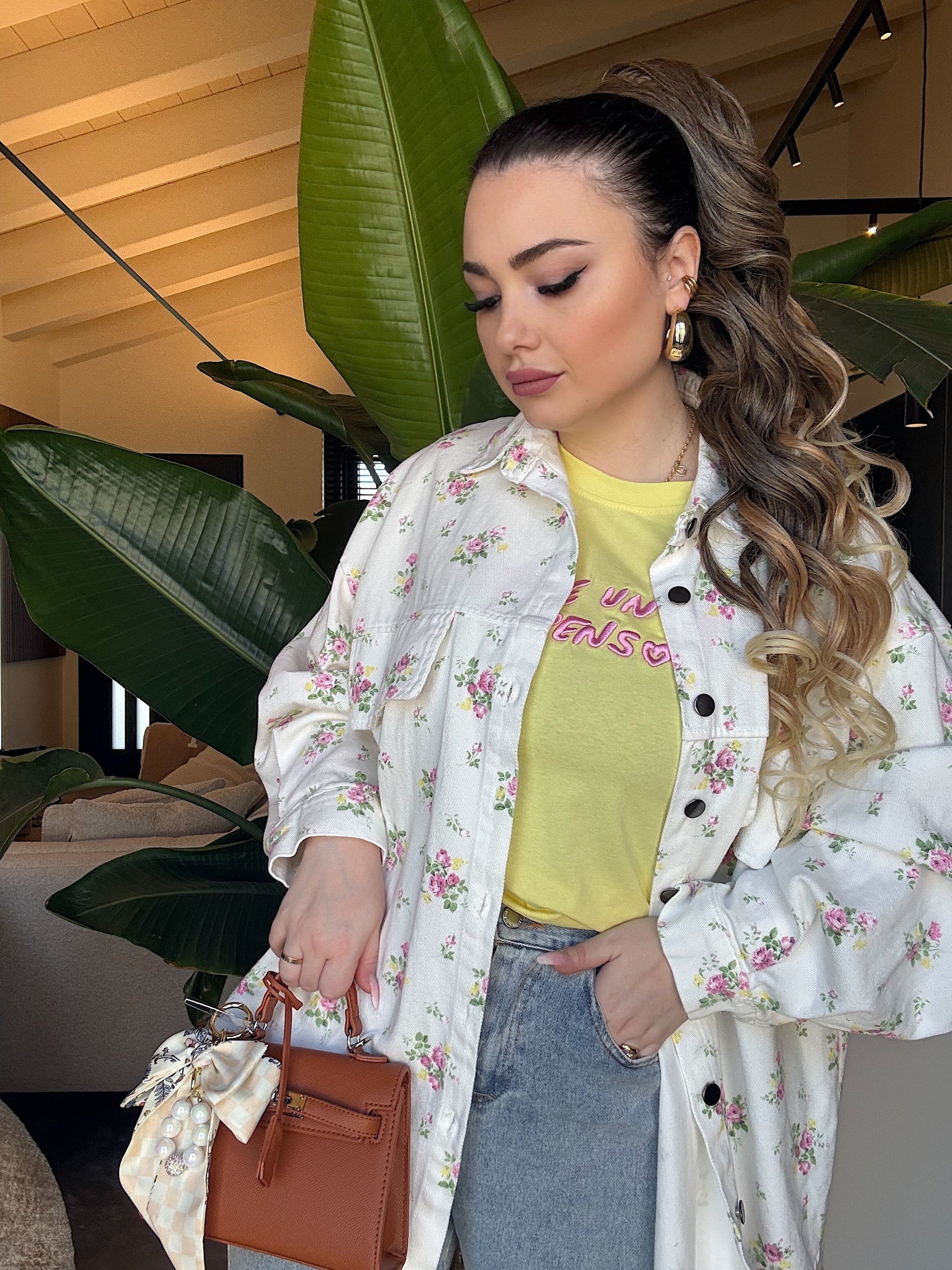 Camicia in denim con fiori