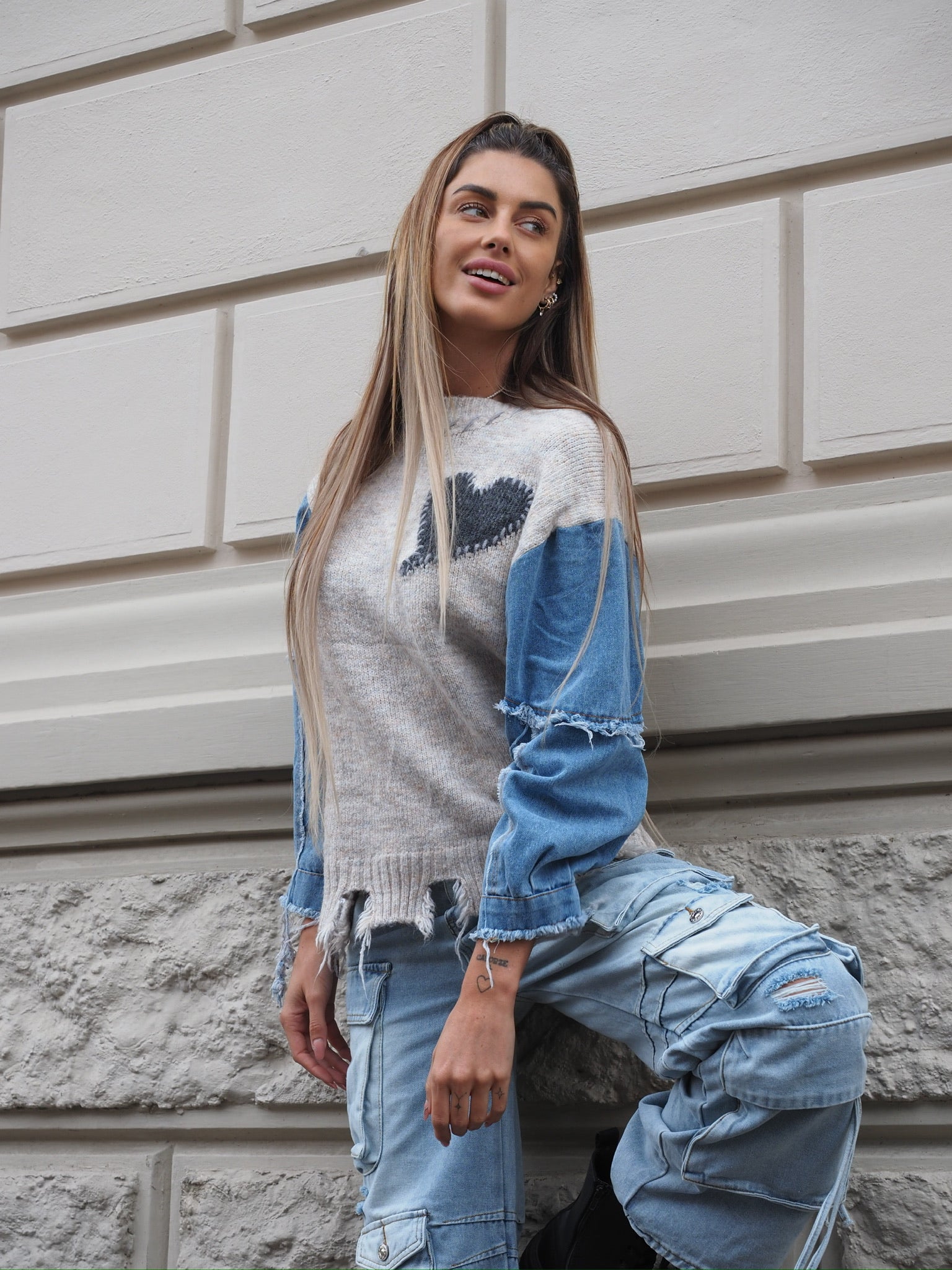 Maglione over con dettaglio in jeans