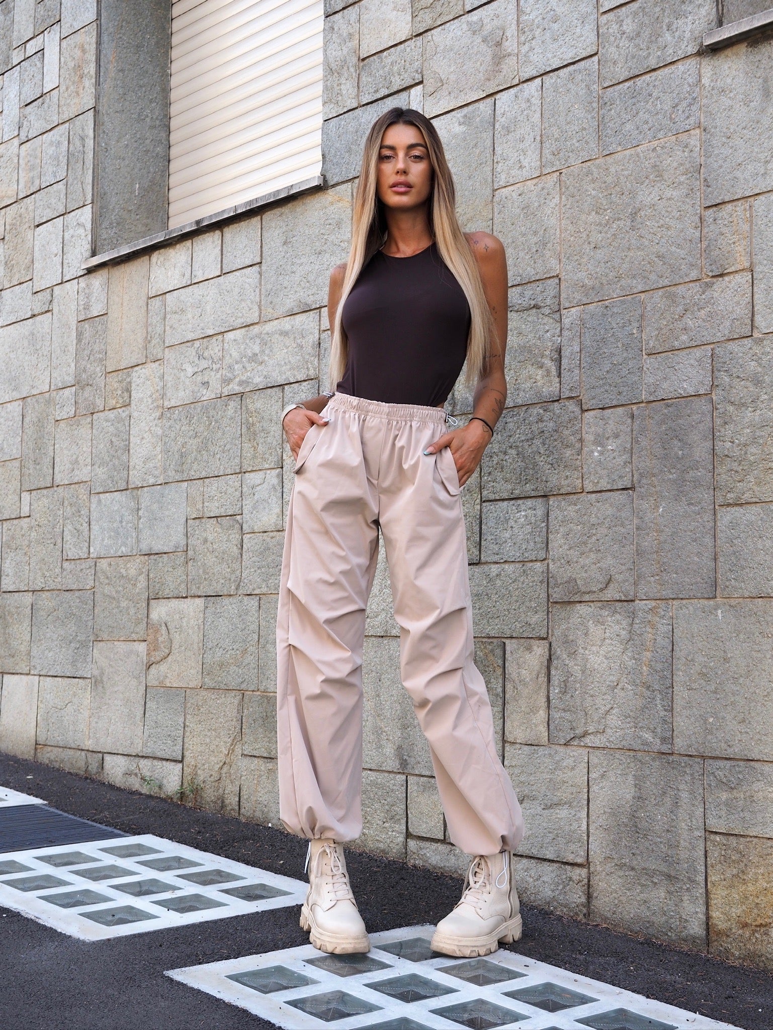 Pantalone beige cargo