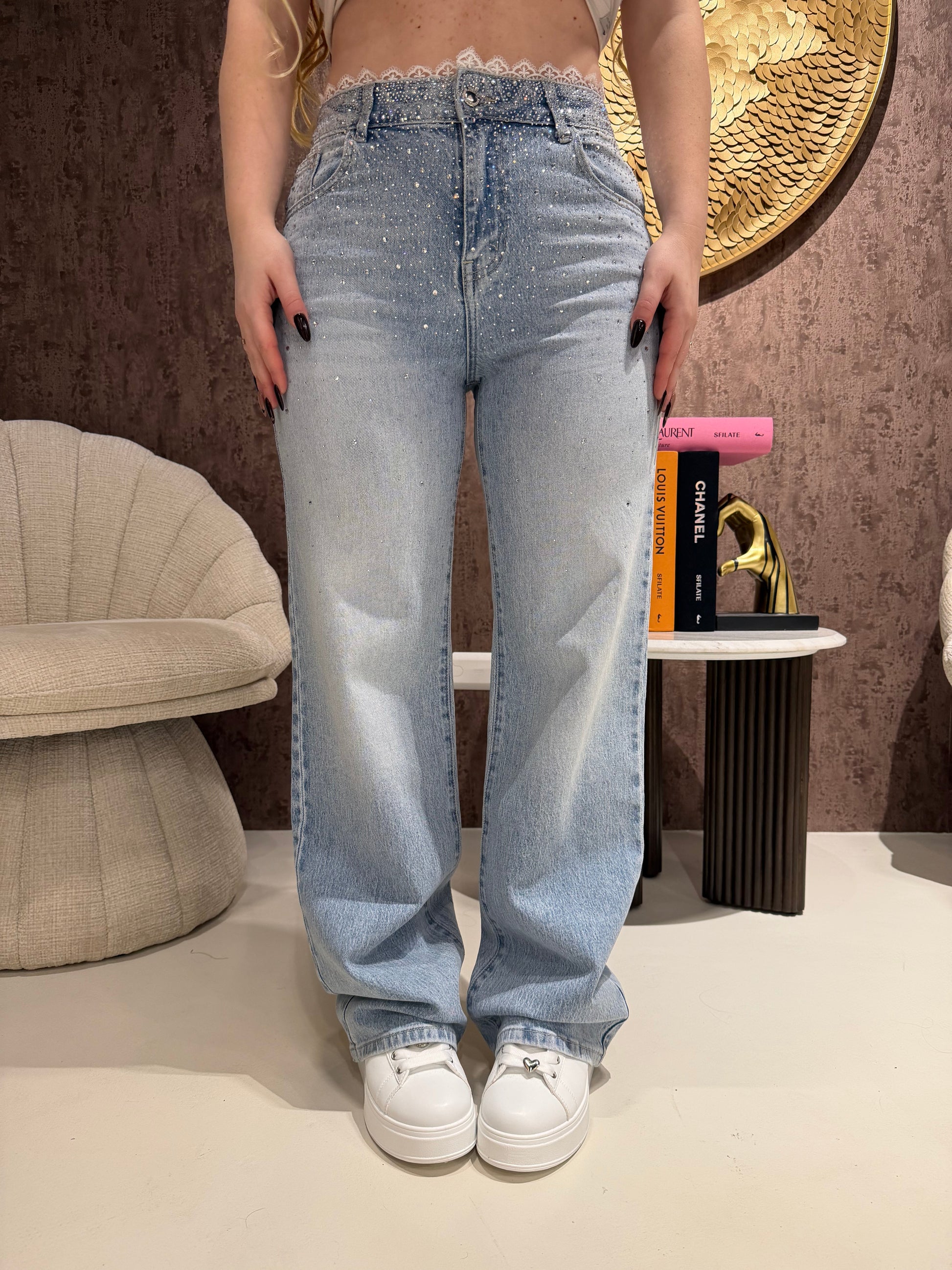 Jeans con brillantini e pizzo