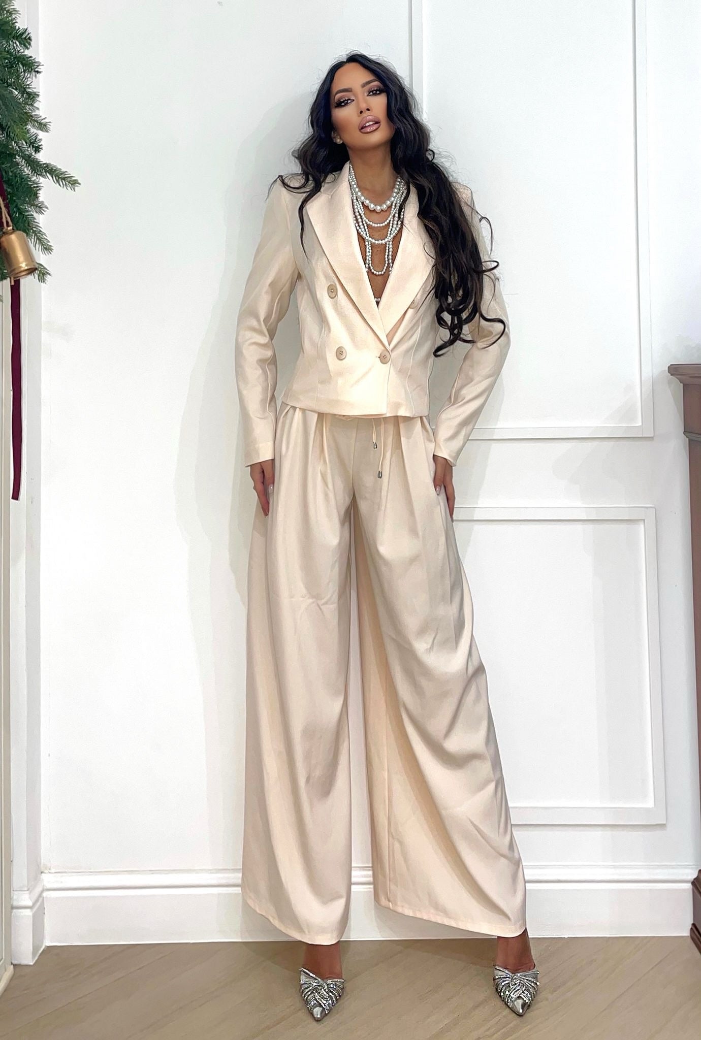 Set pantalone e giacca cipria