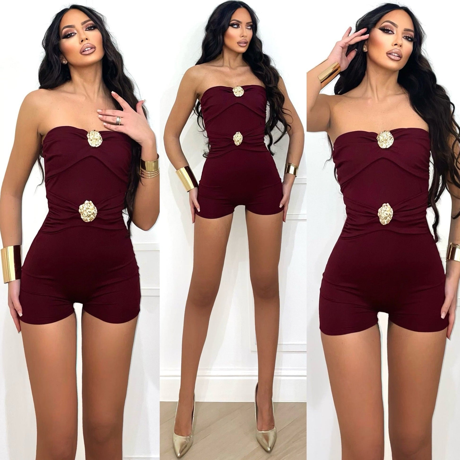 Tutina bordeaux con spille gioiello oro