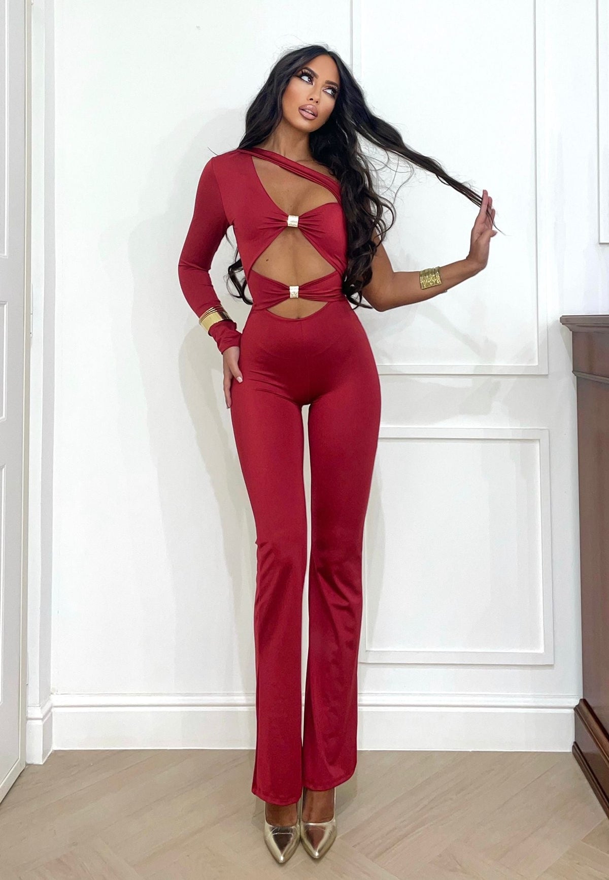 Tuta monospalla con strass rosso