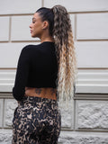 Maglioncino nero crop a onde