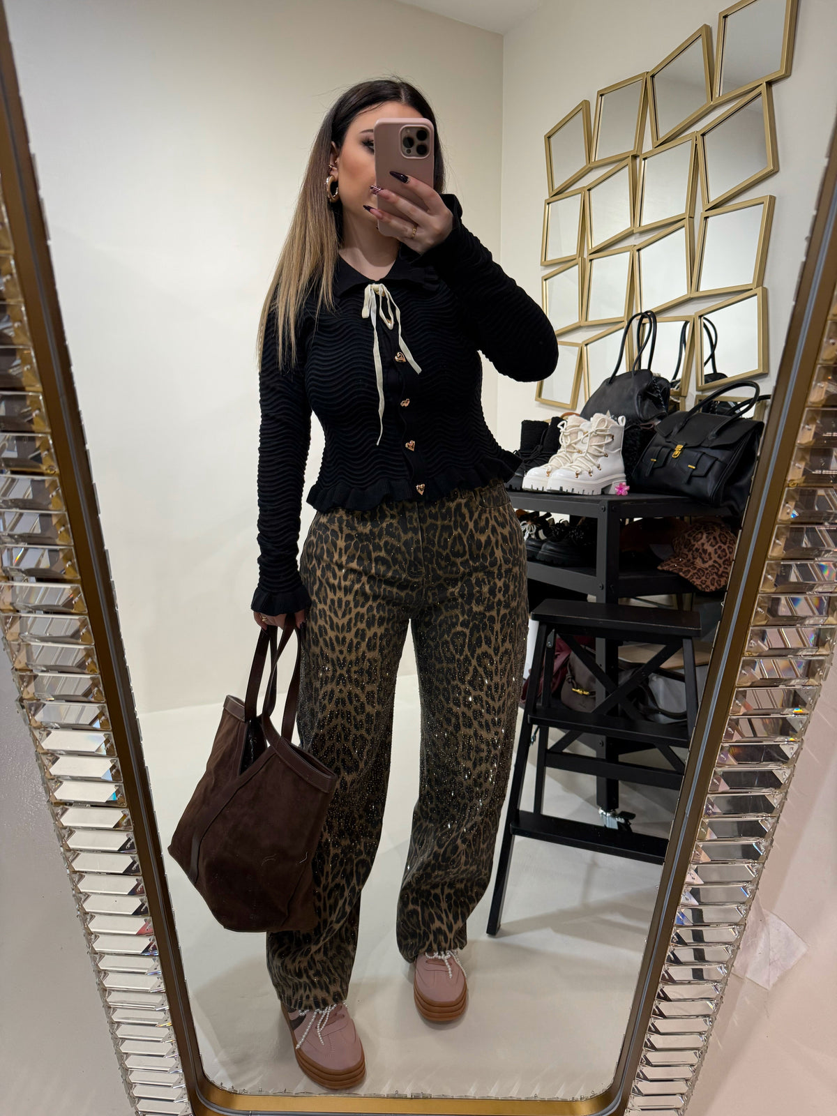 Maglioncino con rouches e bottoni a cuore