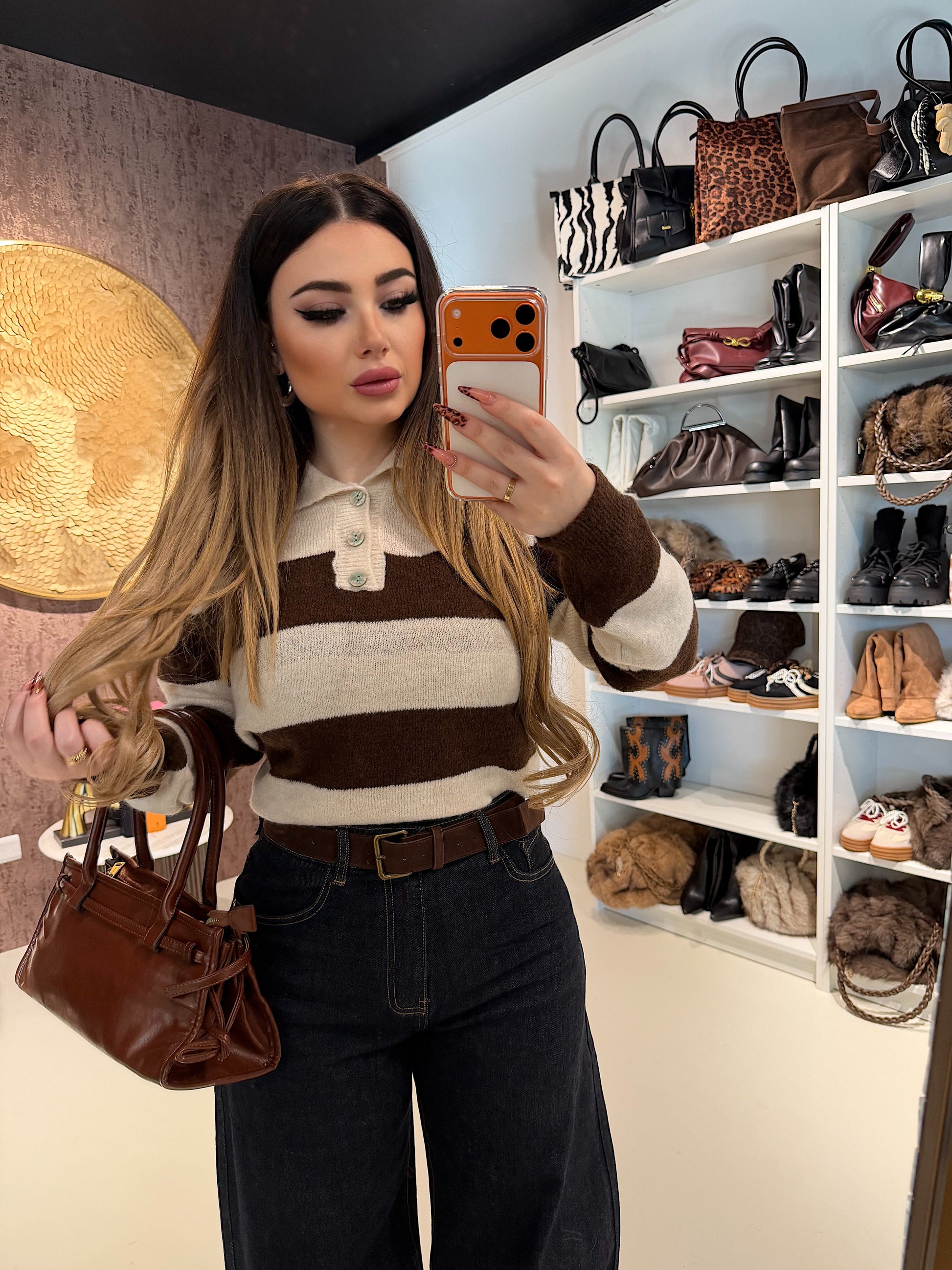 Maglioncino a righe con colletto