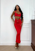 Completo top e gonna rosso con gioiello