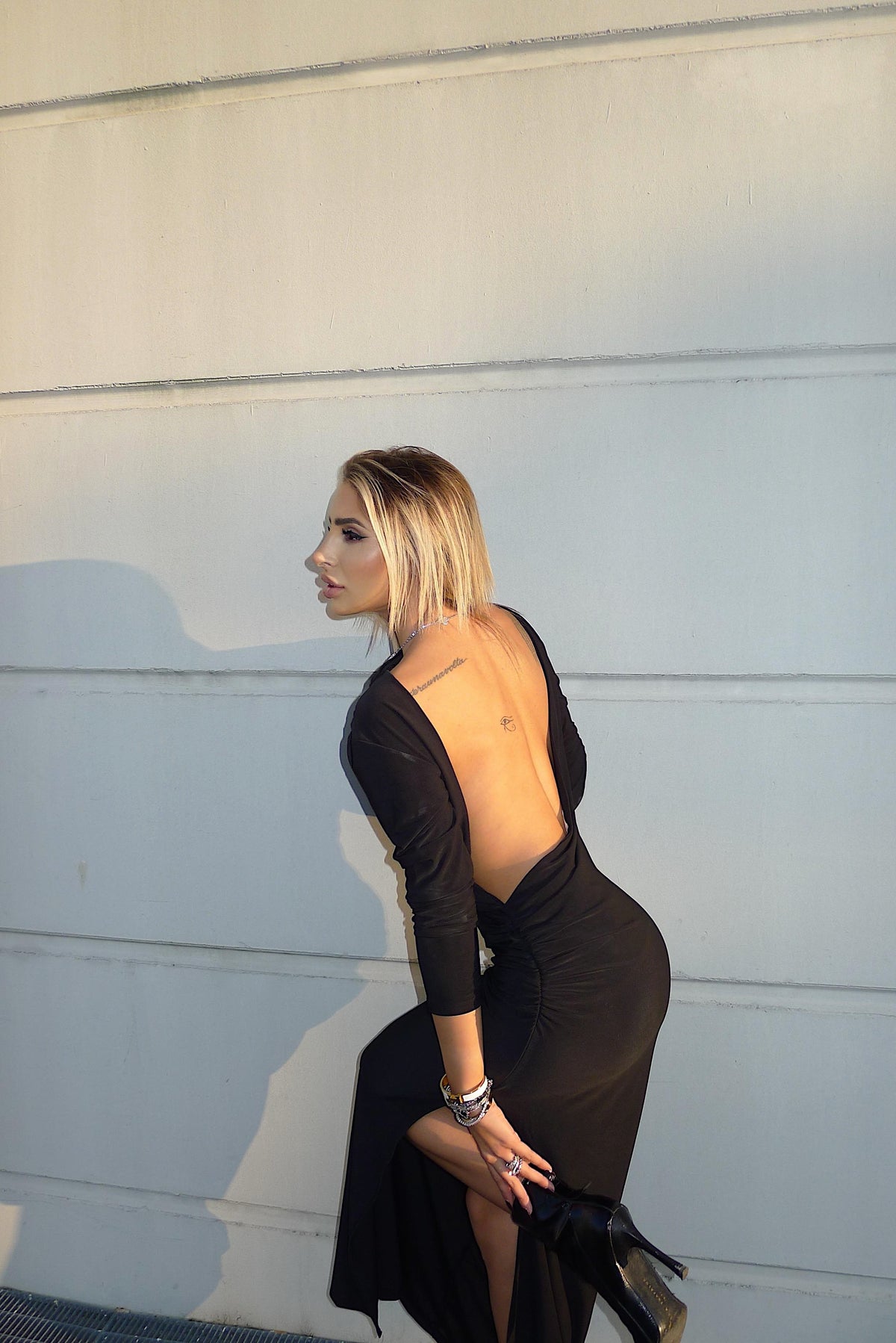 Abito schiena nuda nero