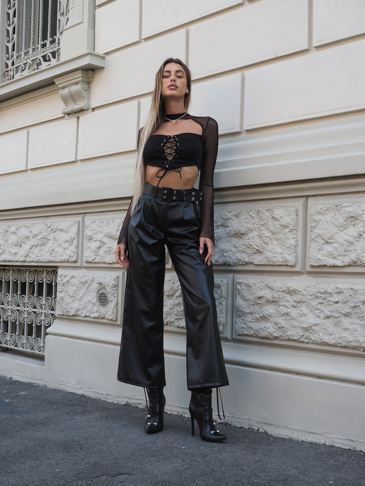 Pantalone ecopelle con cintura