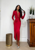Abito rosso con nodo