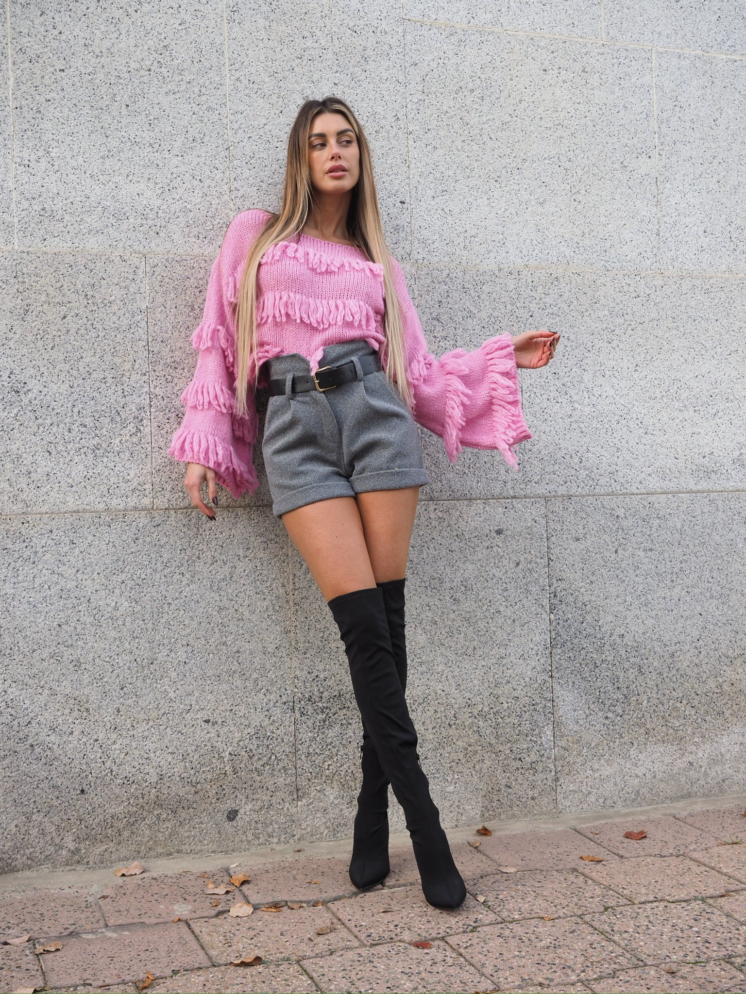 Maglione rosa barbie con frange