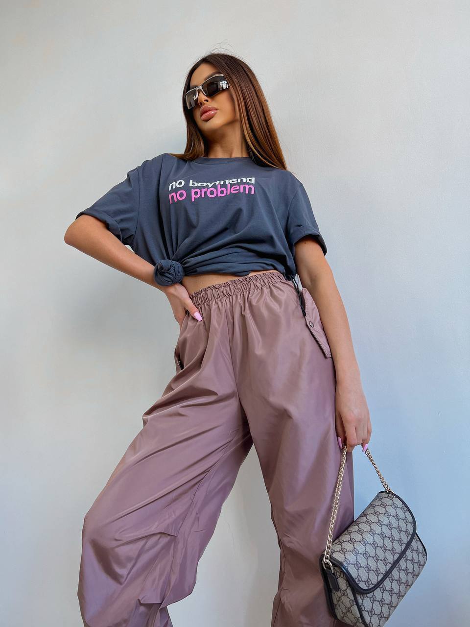 Pantalone cargo con polsini moka