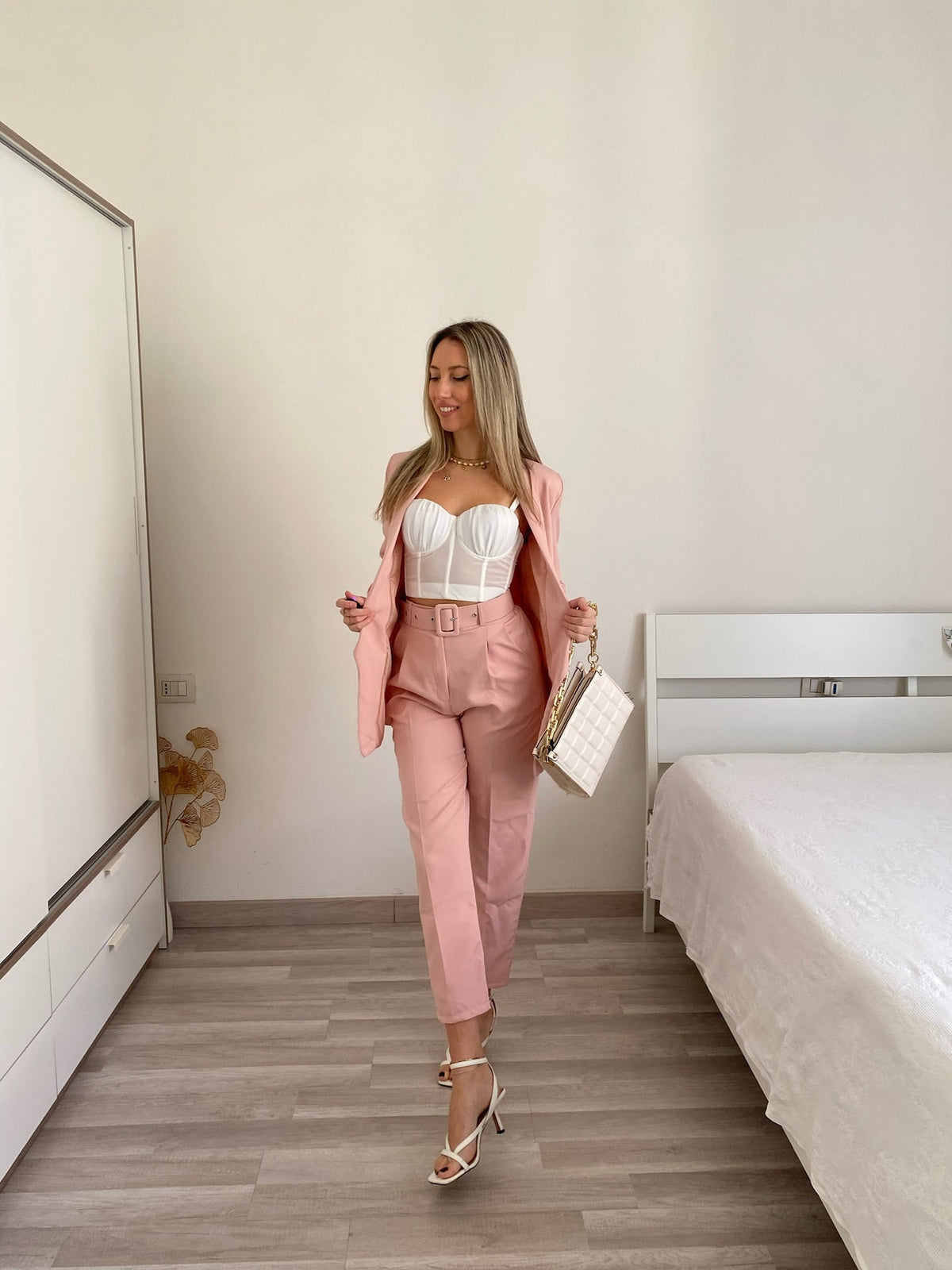 Completo giacca e pantaloni cipria