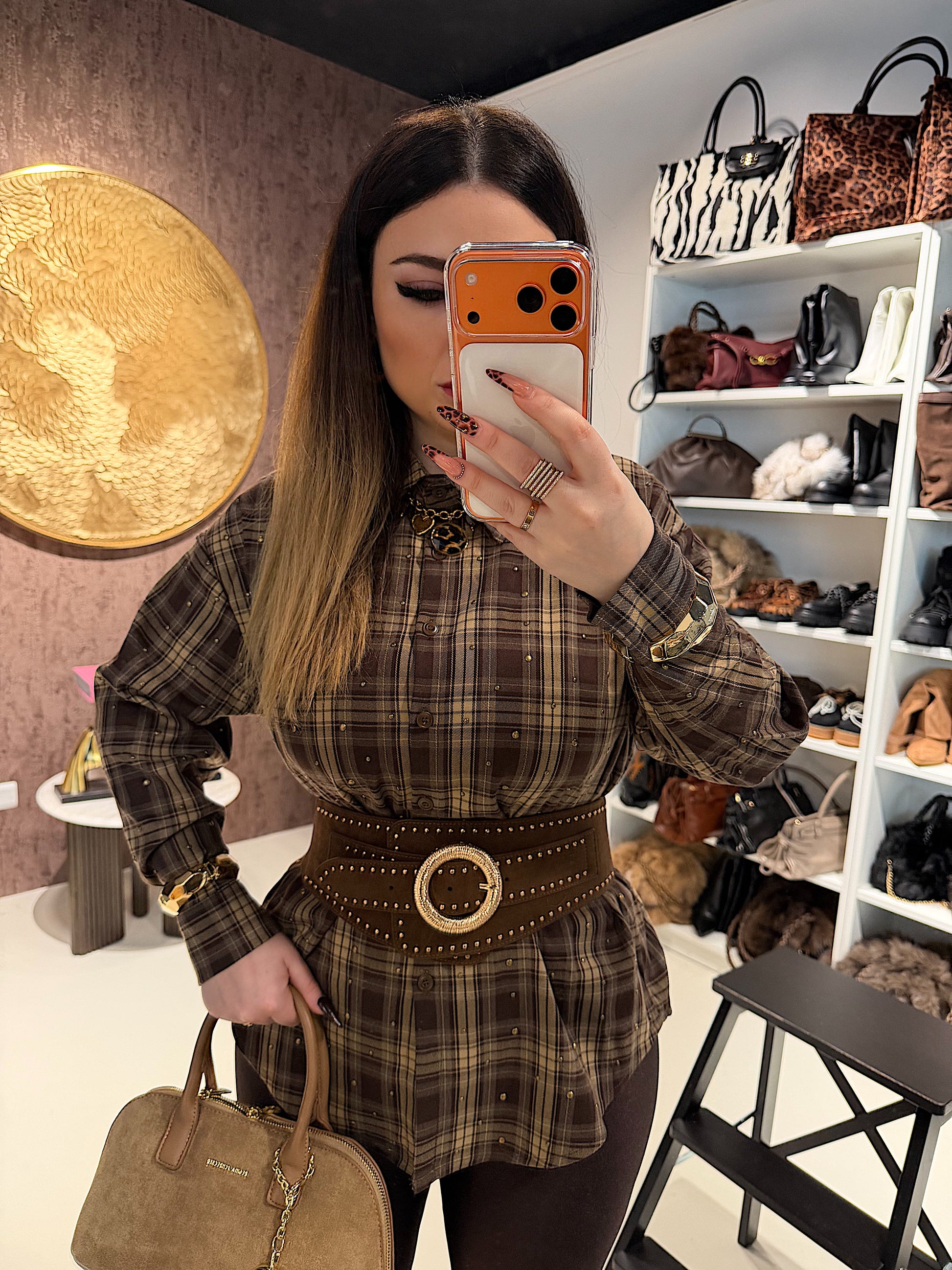 Maxi camicione con borchie
