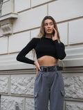 Maglioncino nero crop a onde