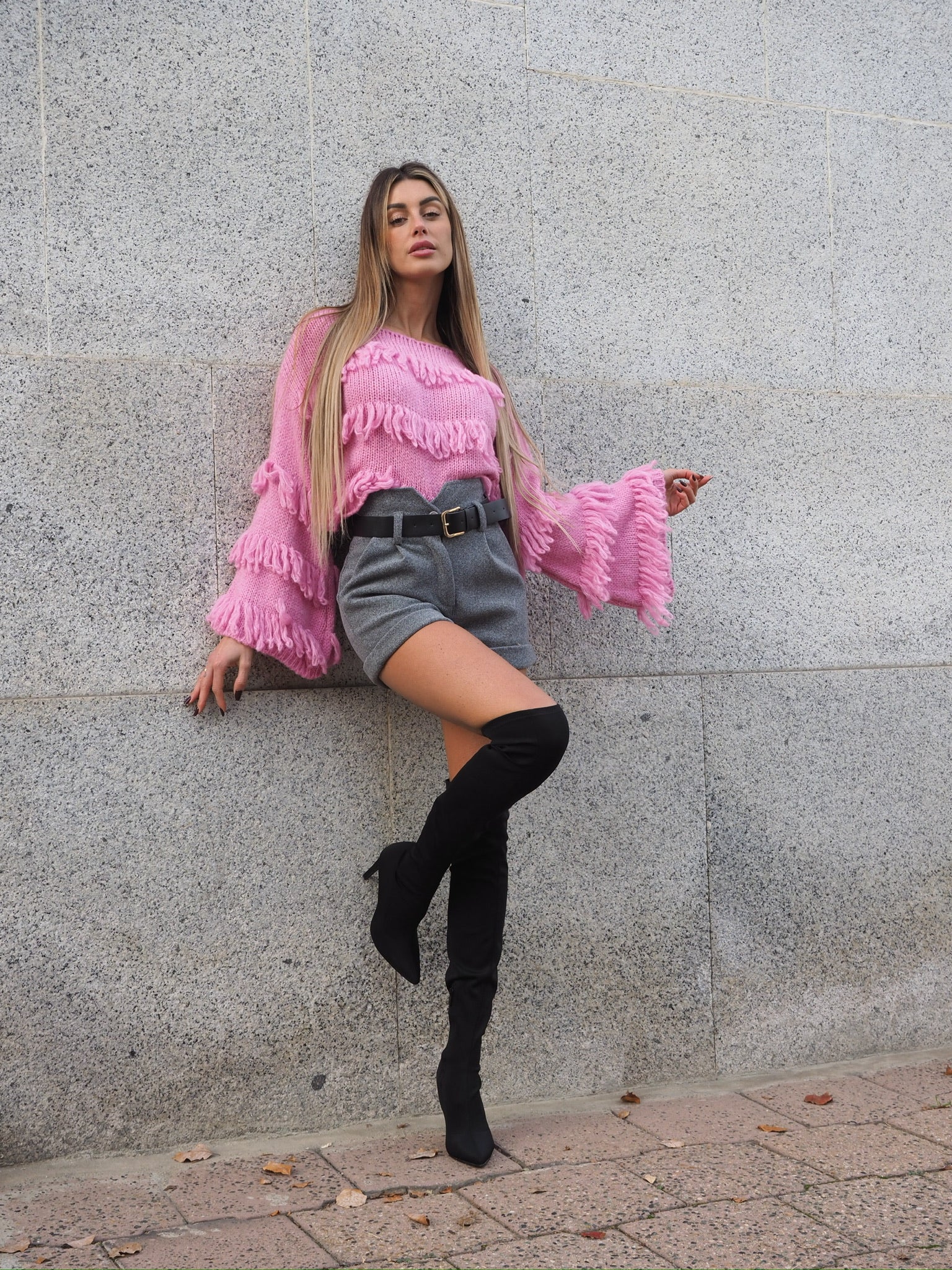 Maglione rosa barbie con frange