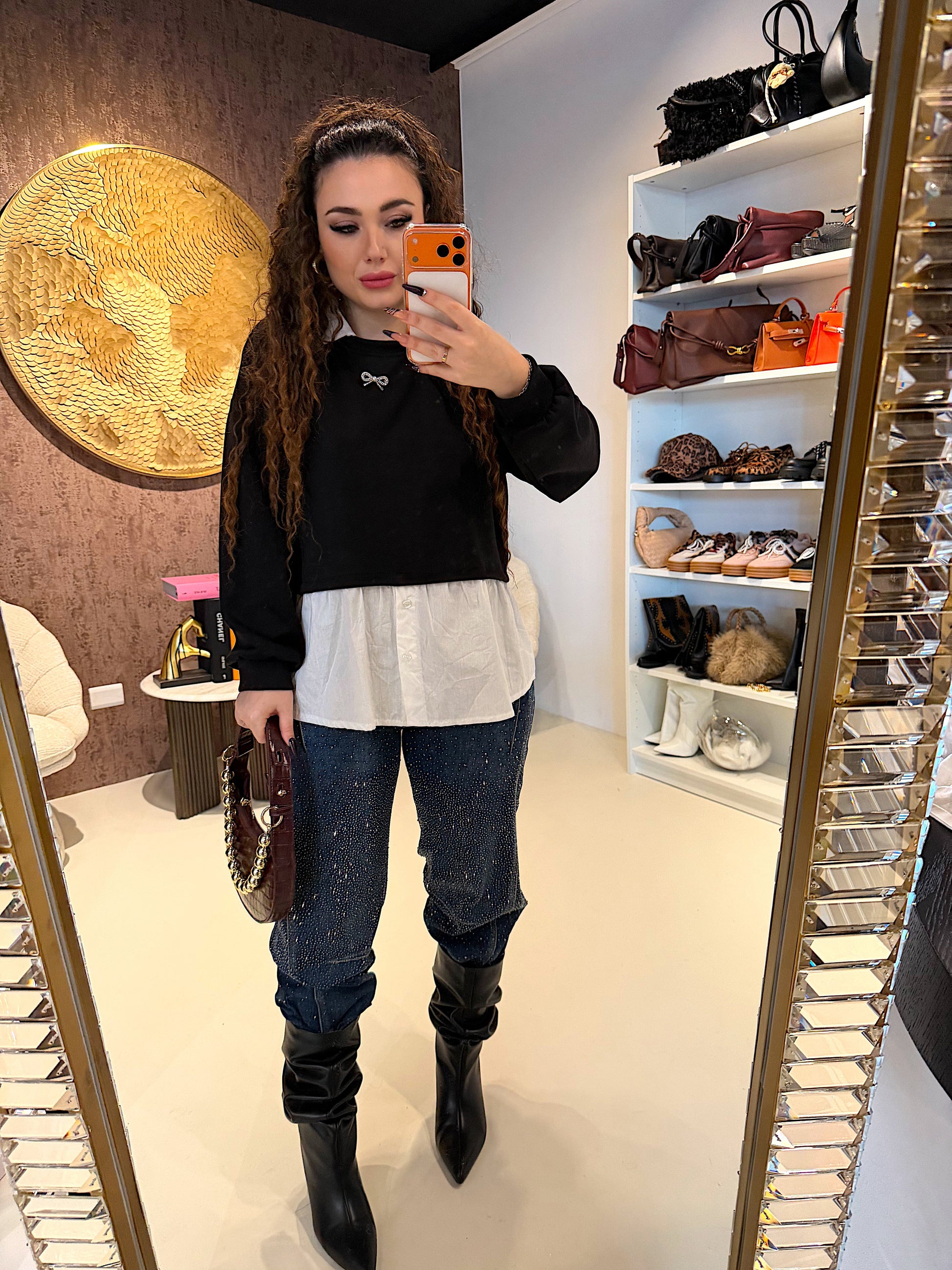 Felpa con camicia e fiocchetto