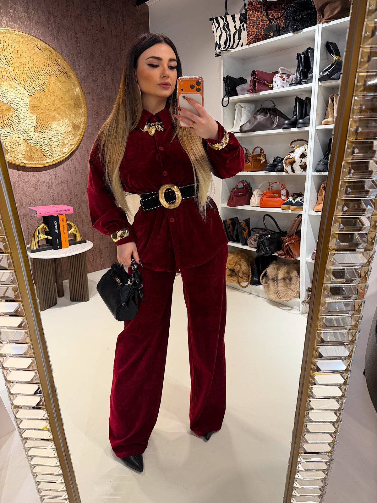 Completo in ciniglia camicia e pantalone