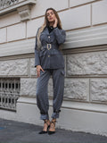 Blazer grigio con cintura