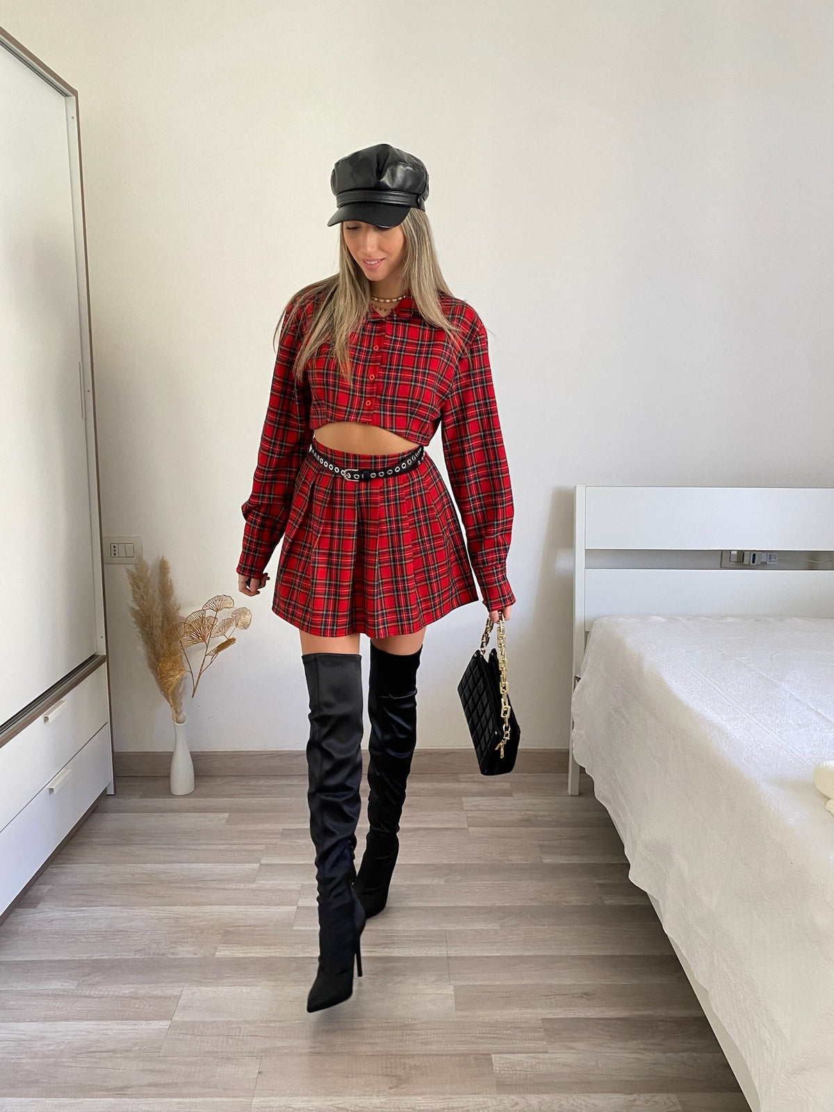 Completo camicia e gonna scozzese
