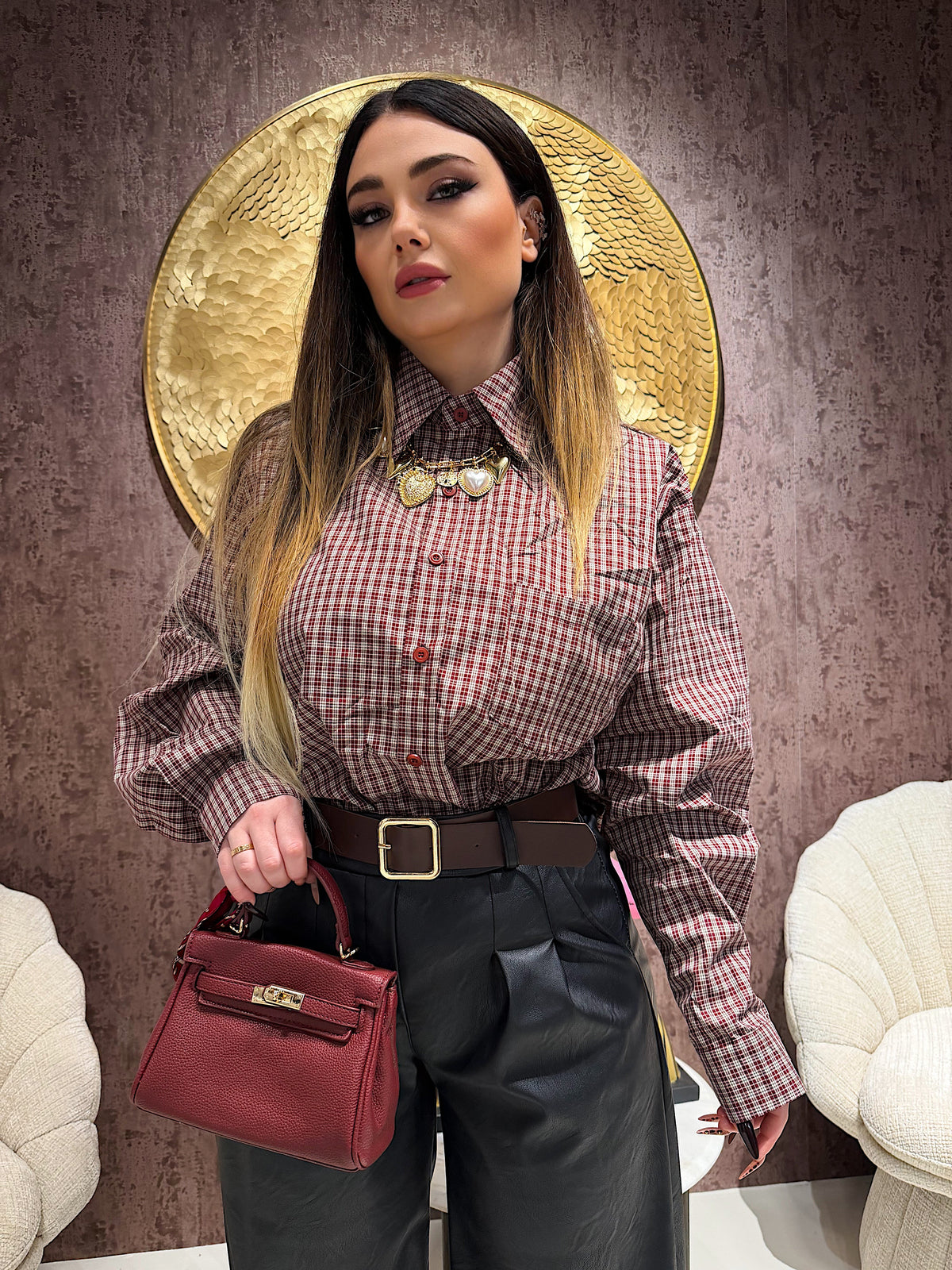 Camicia over a quadri spalle bombate