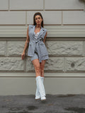 Completo smanicato e short grigio