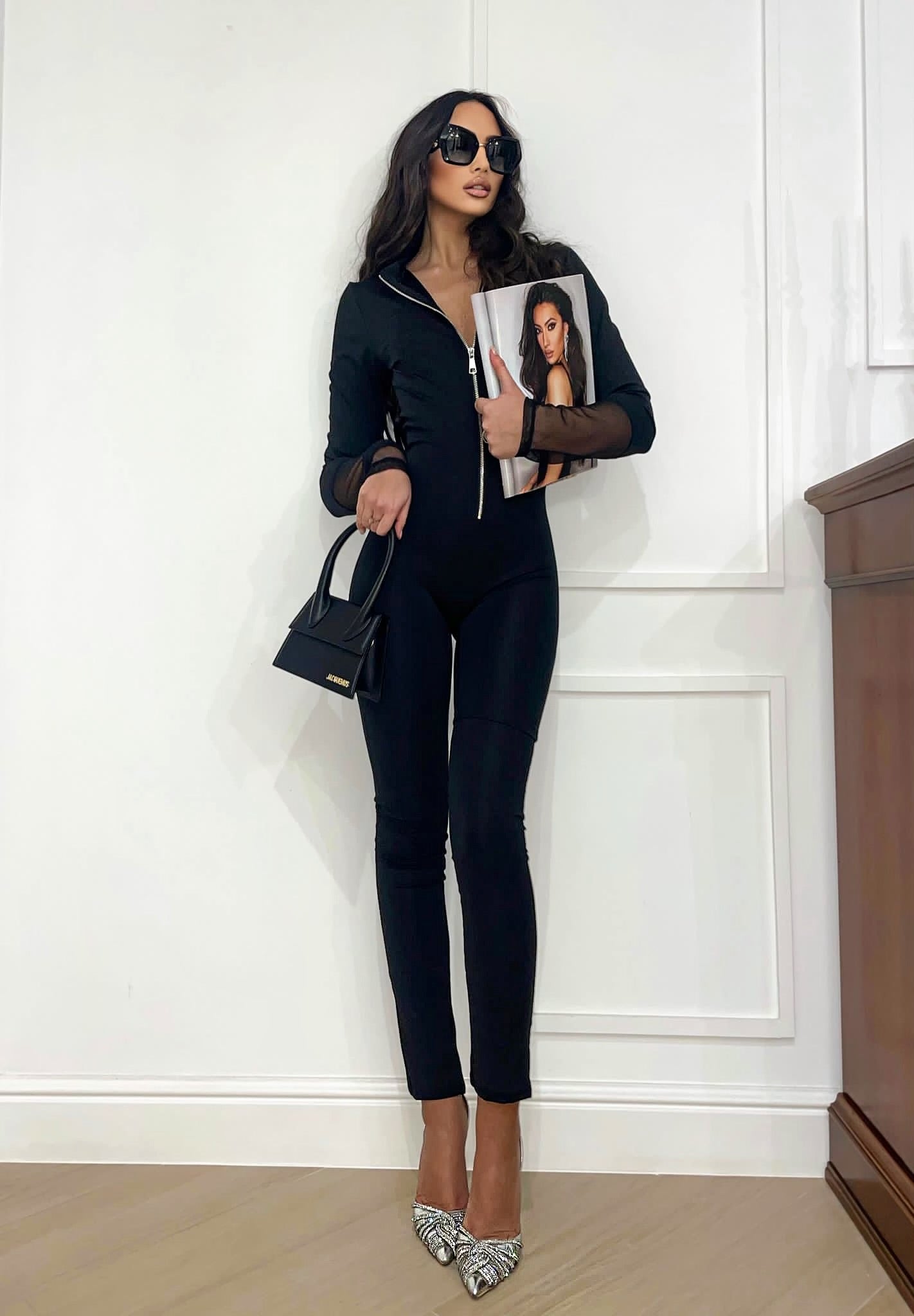 Tuta con zip e schiena nuda