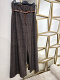 Pantalone city scuro con cinturina