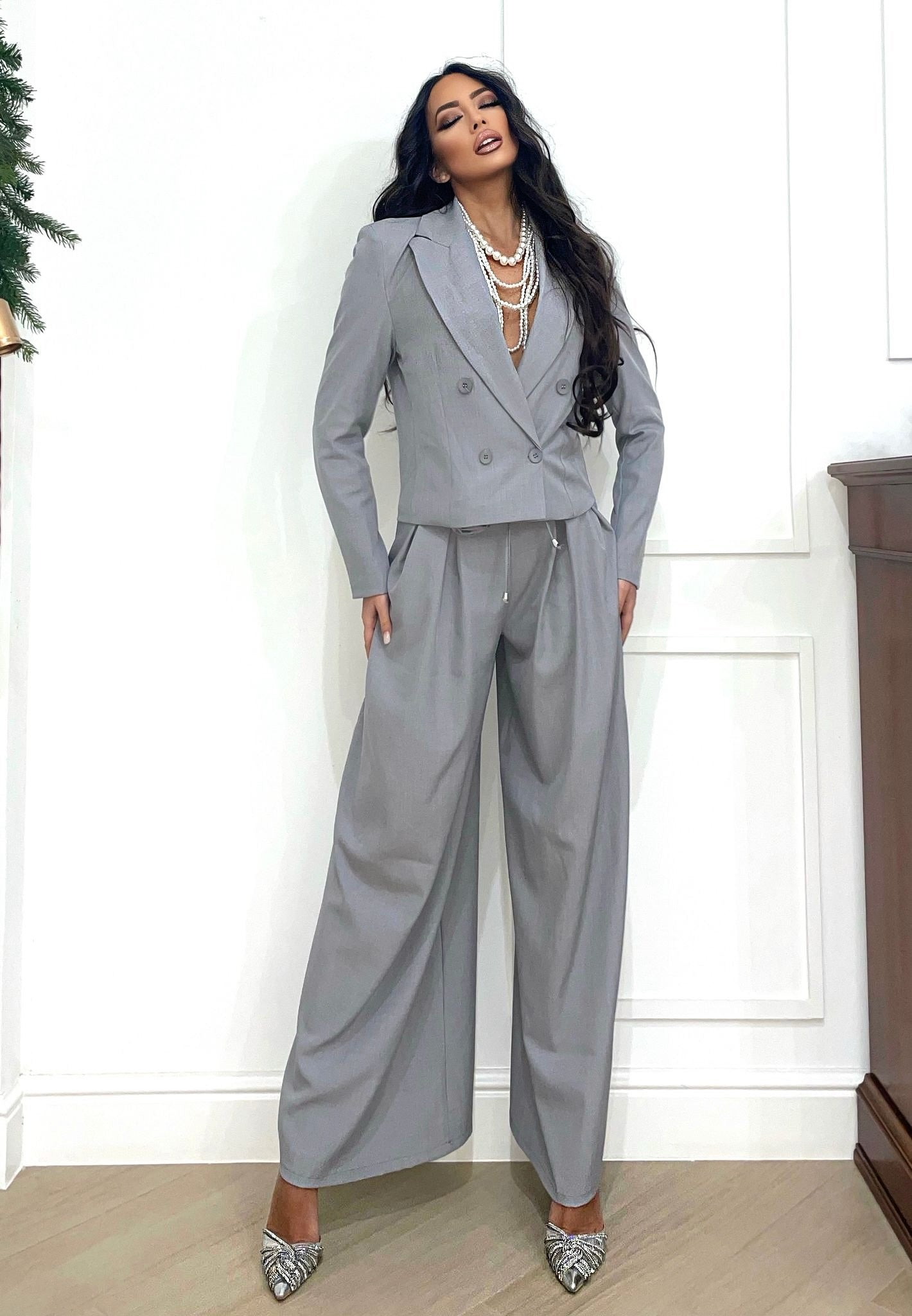 Set pantalone e giacca grigio polvere