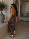 Abito animalier con laccio e scollo