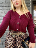Maglioncino bordeaux con bottoni