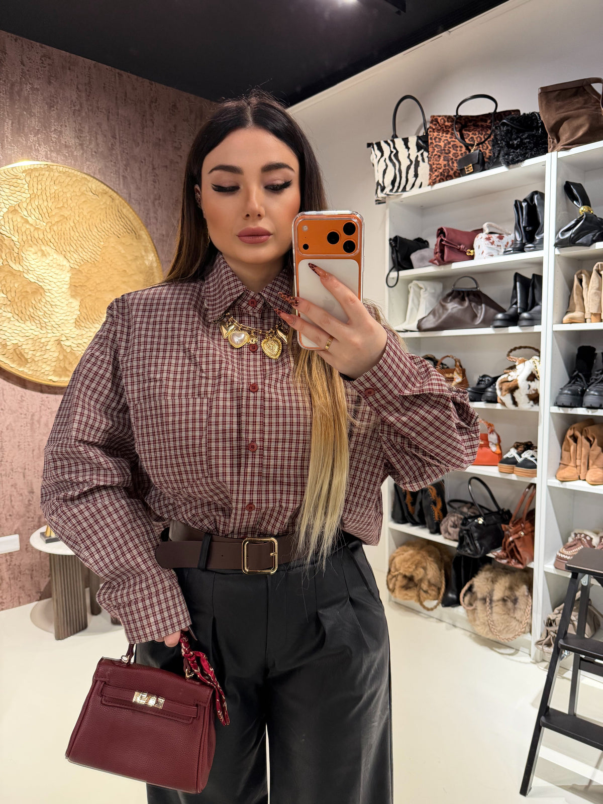 Camicia over a quadri spalle bombate