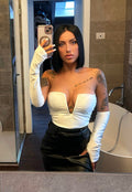 Body bianco con scollo a V e manicotti