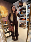Completo maglia e pantalone con colletto a contrasto
