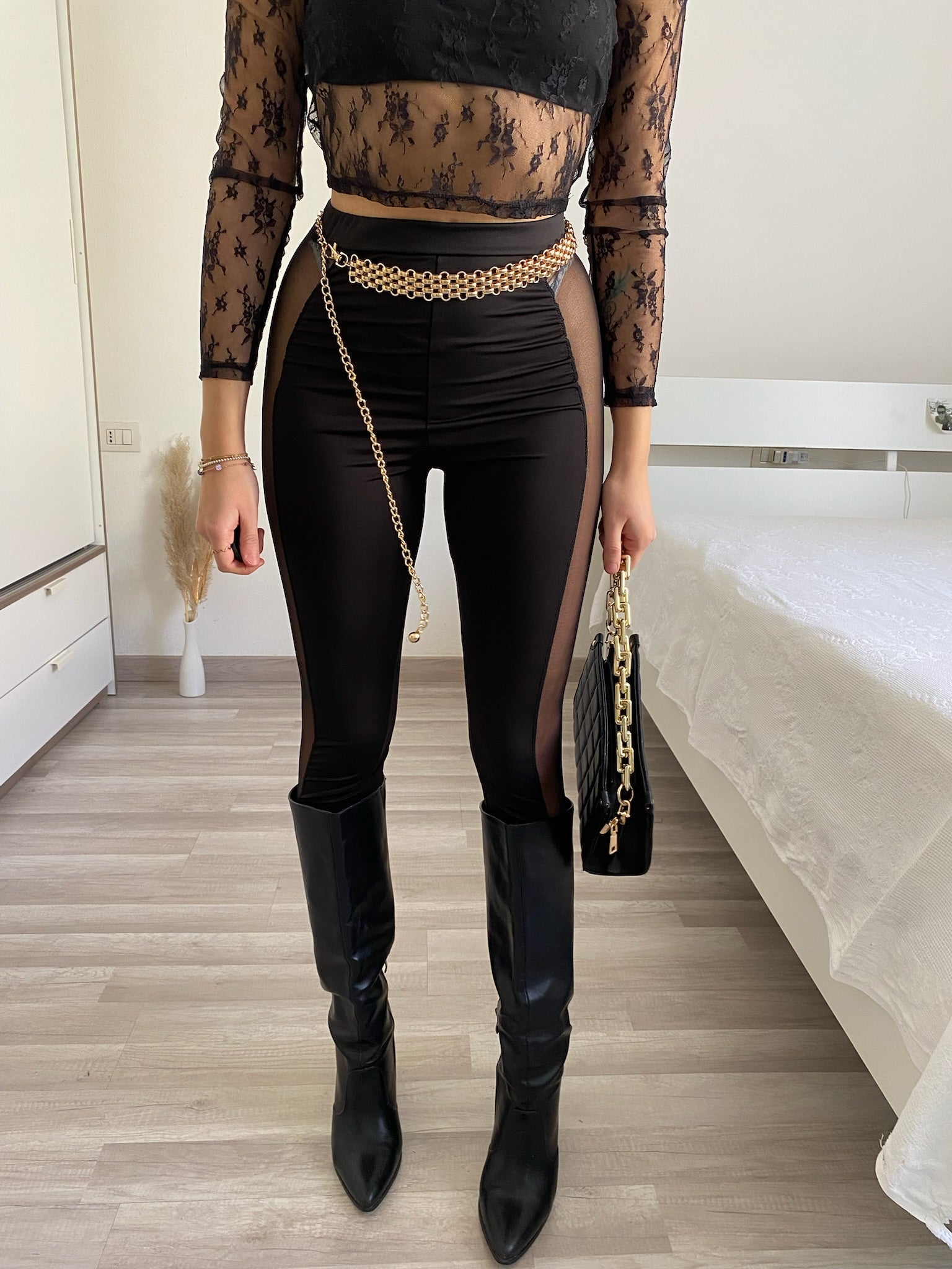 Leggins con trasparenza laterale