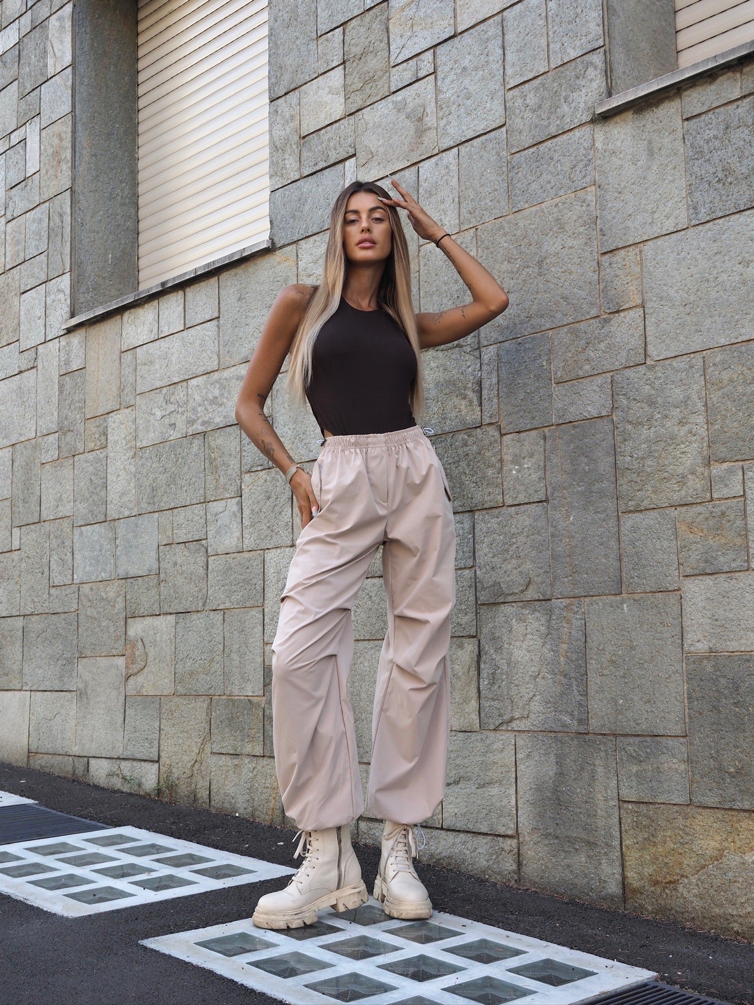 Pantalone beige cargo