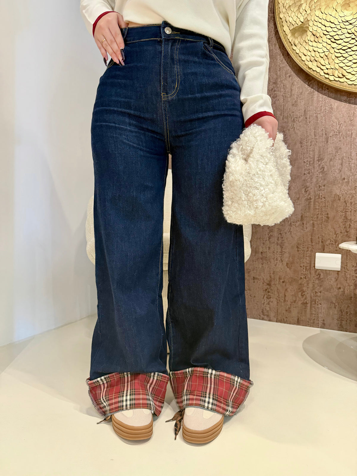 Jeans con Risvolto e Tasca Scozzese