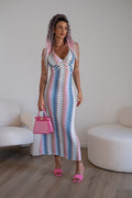 Abito con sfumature rosa celeste